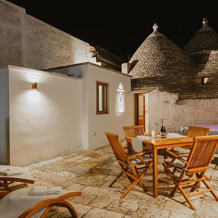 Milestones Modern Suite Trullo Jacuzzi Spa & Relax アルベロベッロ エクステリア 写真