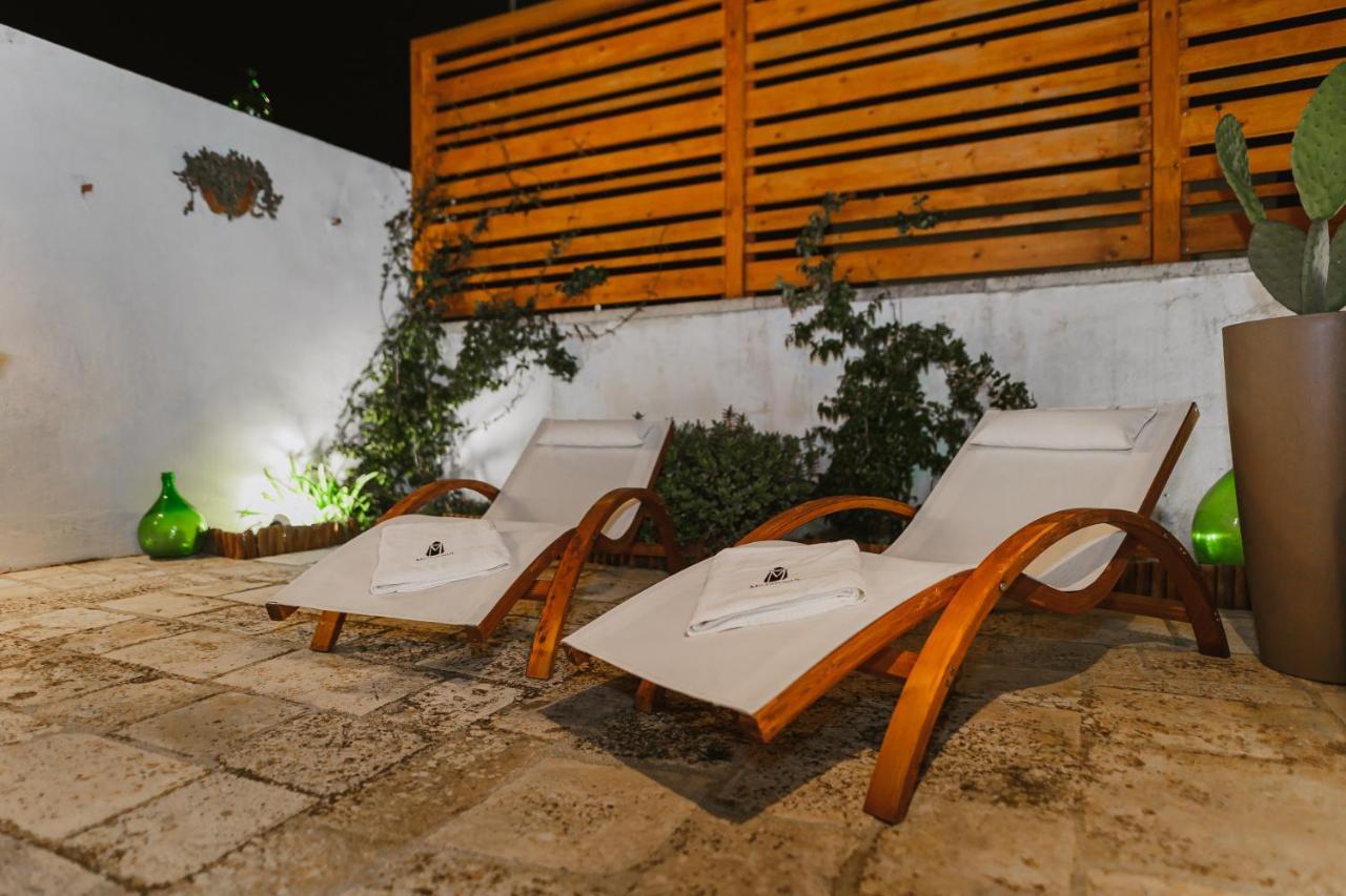 Milestones Modern Suite Trullo Jacuzzi Spa & Relax アルベロベッロ エクステリア 写真